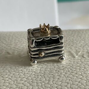 Pandora Princess and the Pea 14k Gold Crown Charm